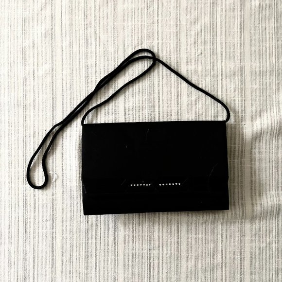 Carla Marchi Handbags - Vintage Carla Marchi Black/Crystal Black "Envelope Clutch" Satin Crossbody